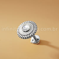 Piercing Labret Titânio Redondo Detalhado