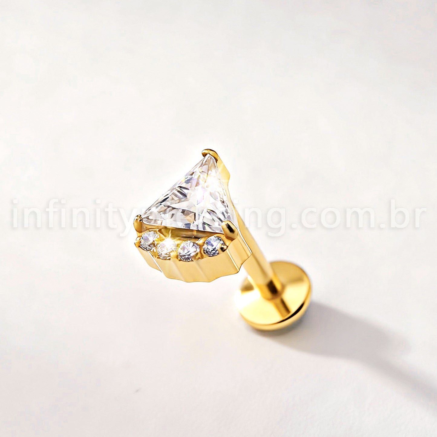 Piercing Labret Titânio Triangulo Zircônia Cravejada
