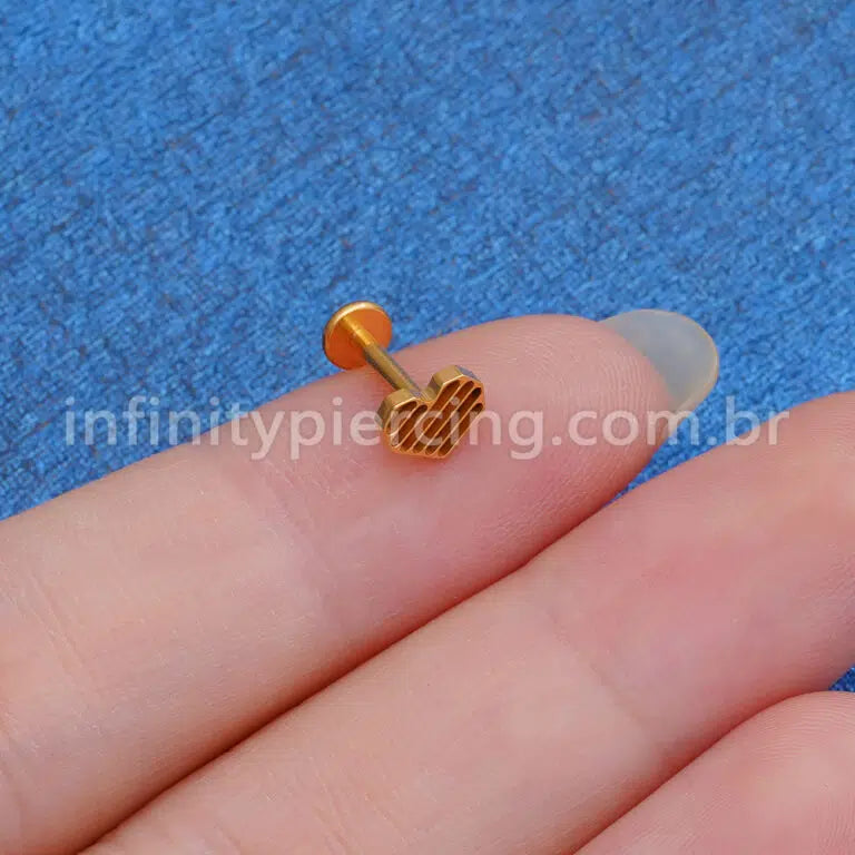 Piercing Labret Titânio Coração Listrado Diagonal