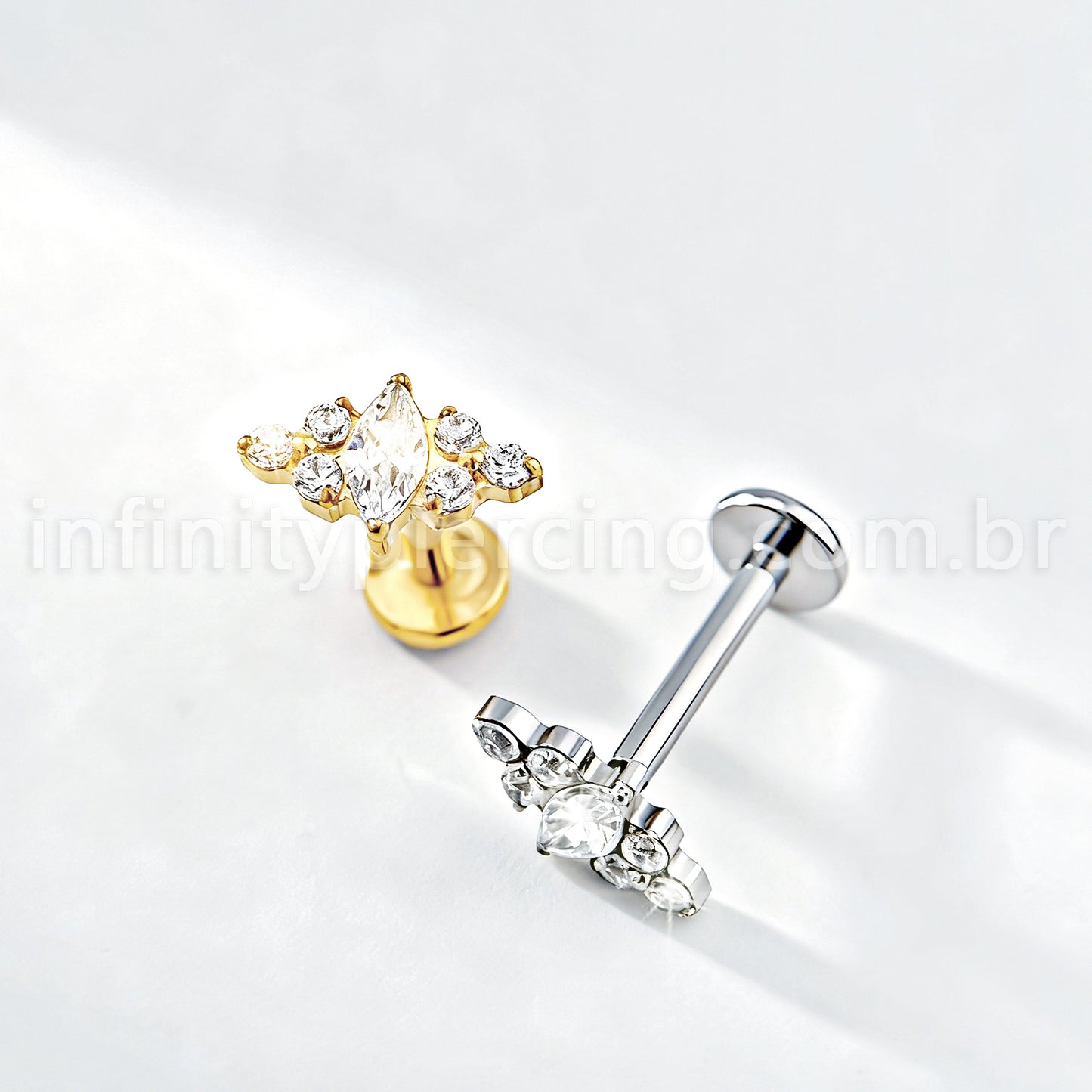 Piercing Labret Titânio Detalhado Zircônia Cravejada