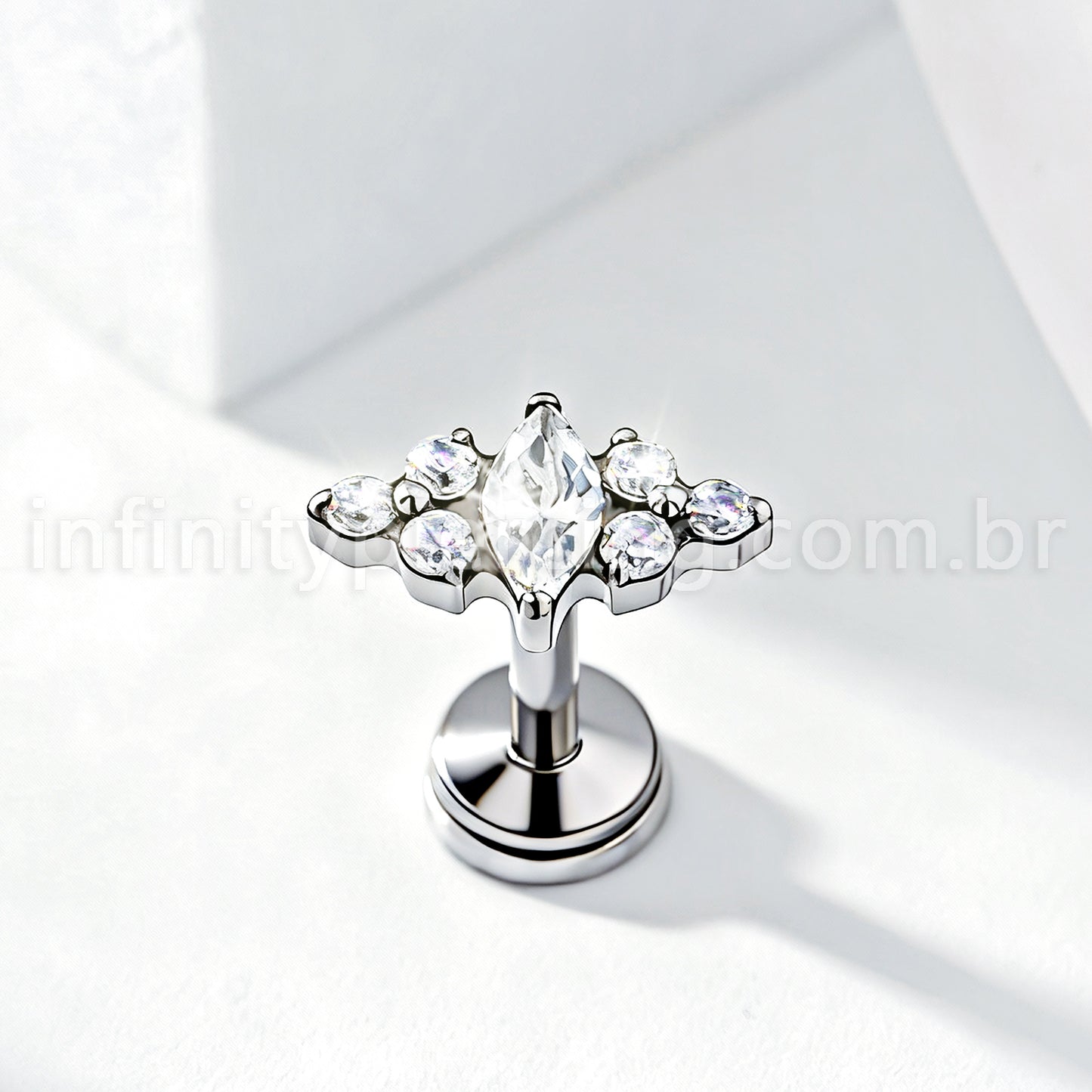 Piercing Labret Titânio Detalhado Zircônia Cravejada