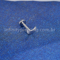Piercing Labret Titânio Lua Detalhado