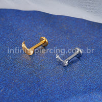 Piercing Labret Titânio Lua Detalhado