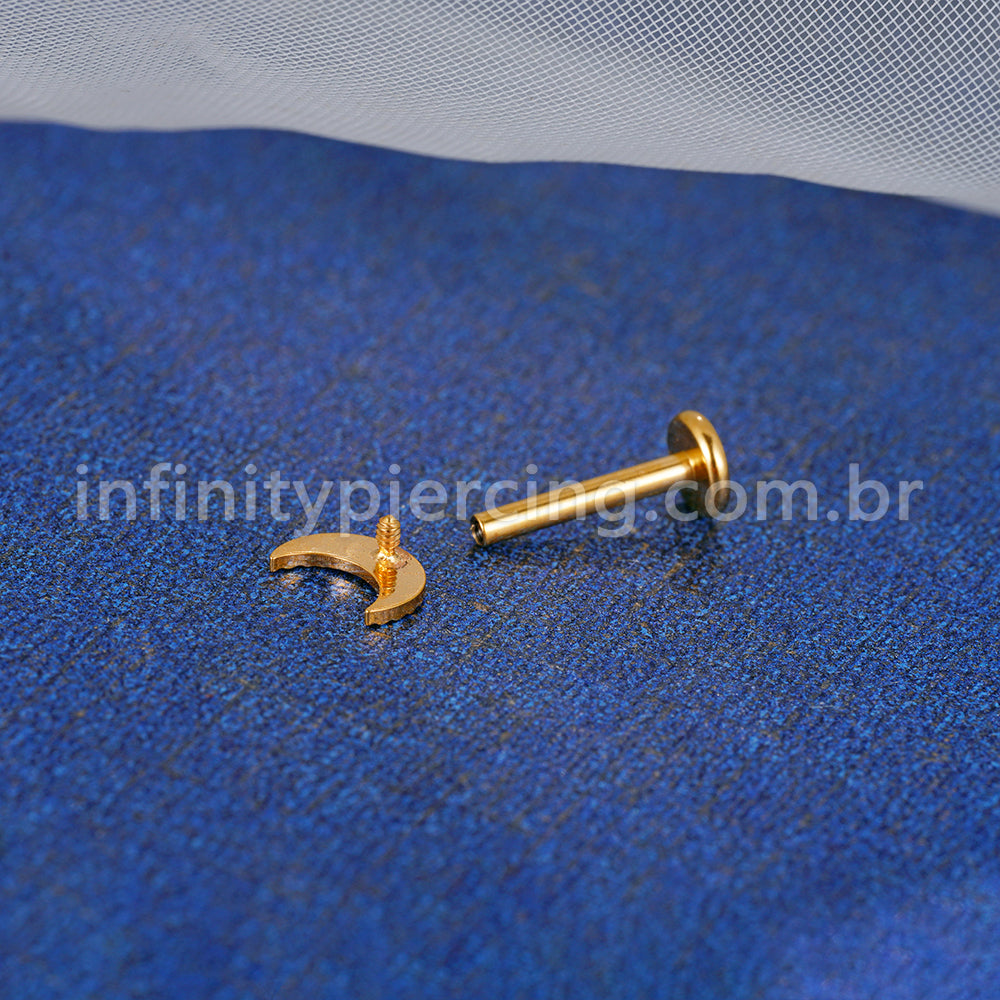 Piercing Labret Titânio Lua Detalhado