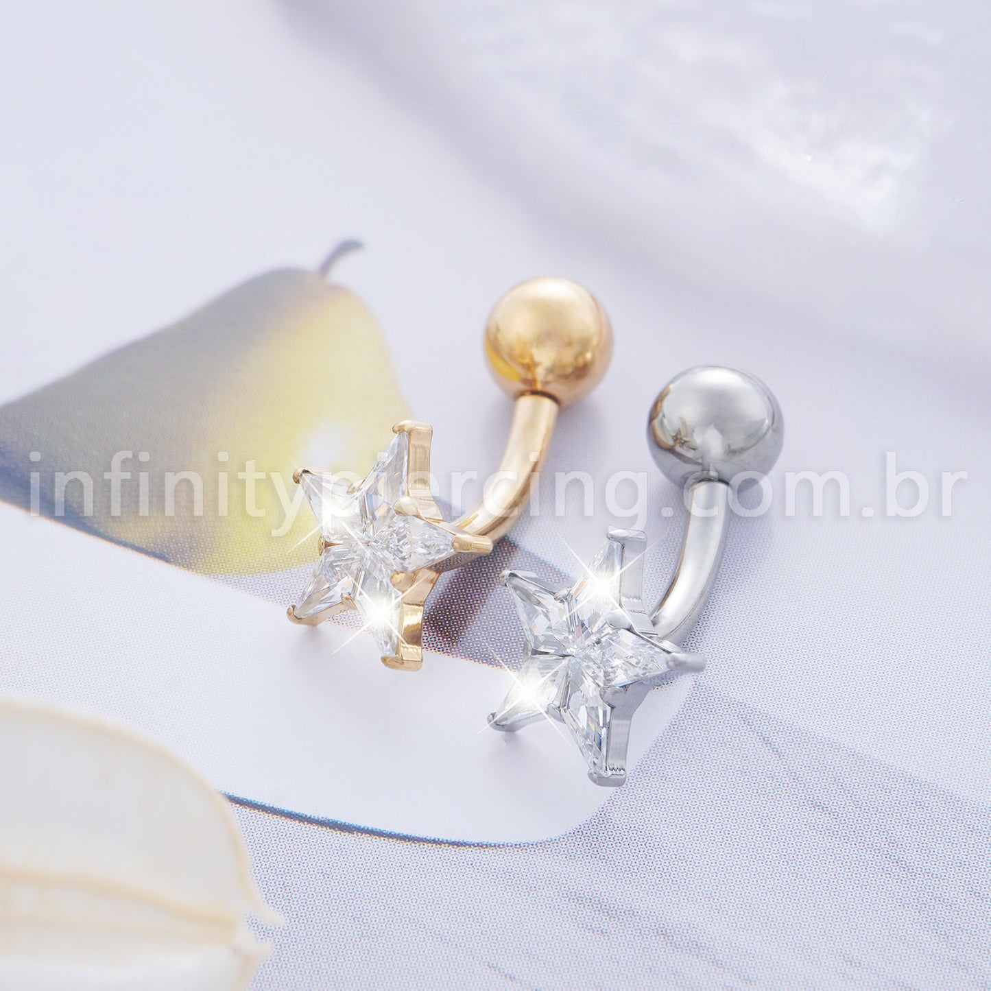 Piercing Banana Titânio Estrela Zircônia Cravejada