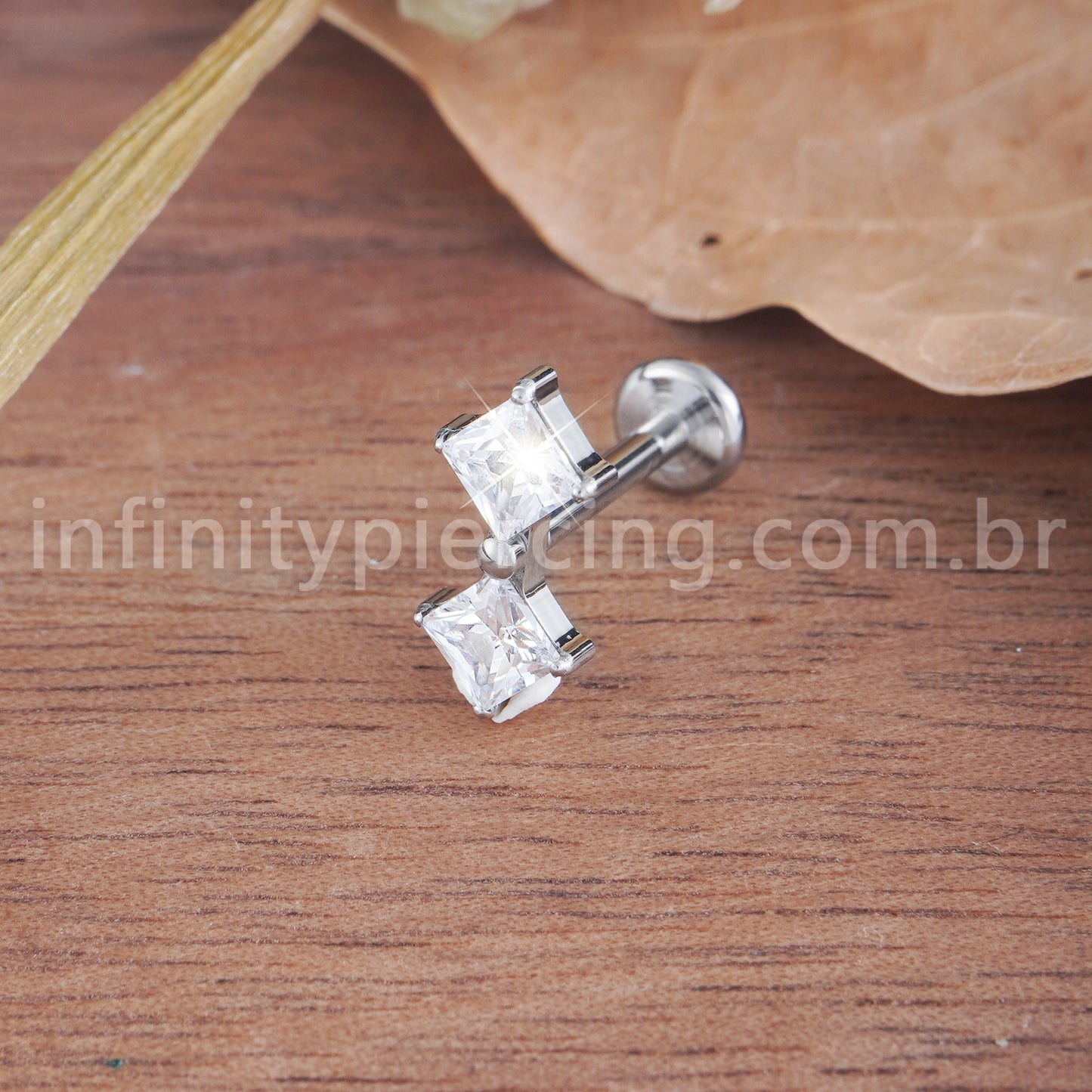 Piercing Labret Titânio Quadrado 2 Zircônias