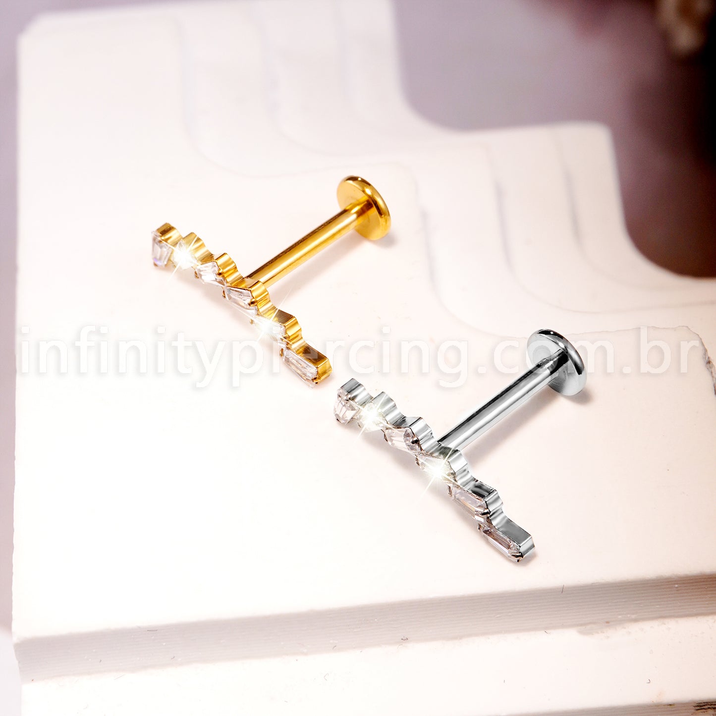 Piercing Labret Titânio Cluster Zircônia Cravejada