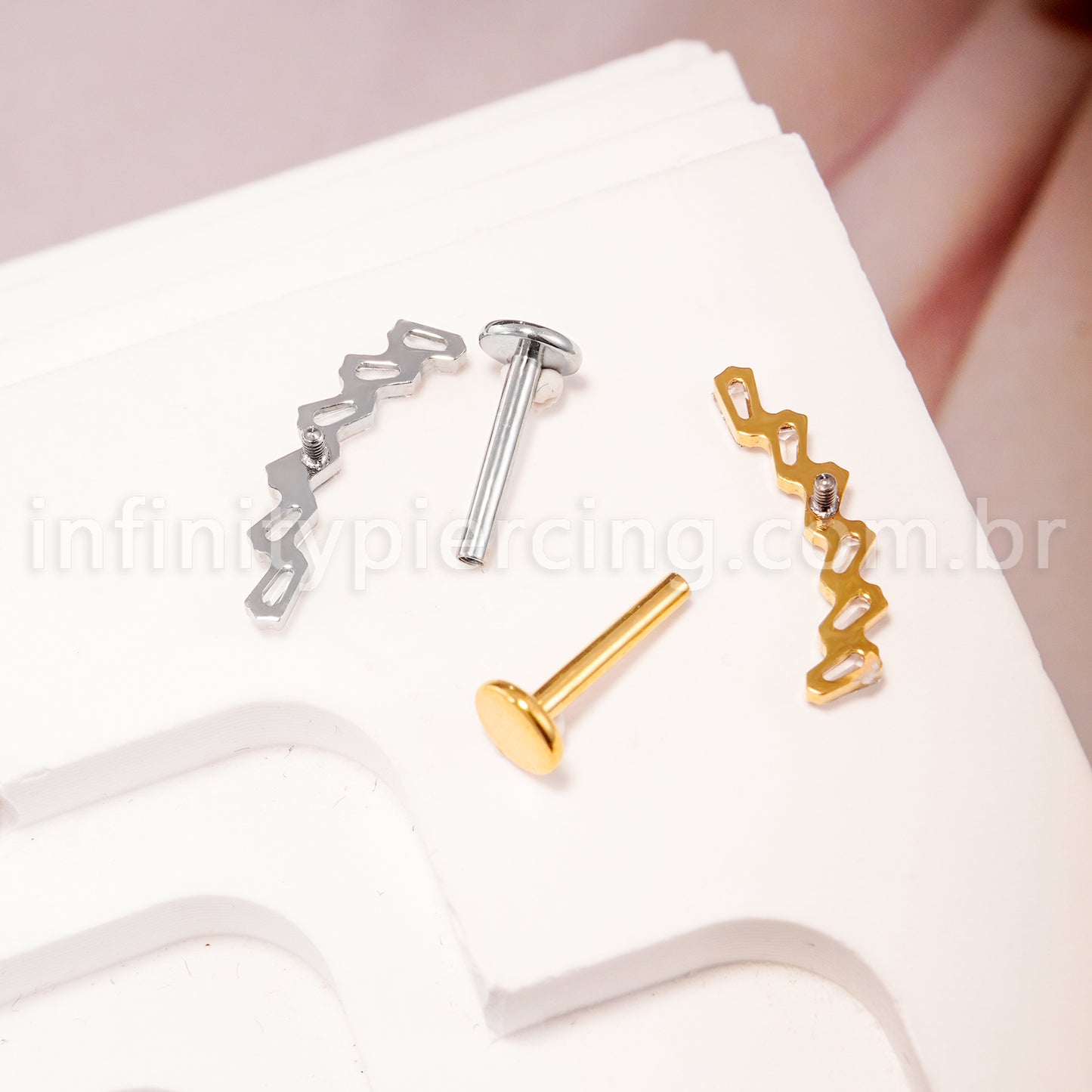 Piercing Labret Titânio Cluster Zircônia Cravejada