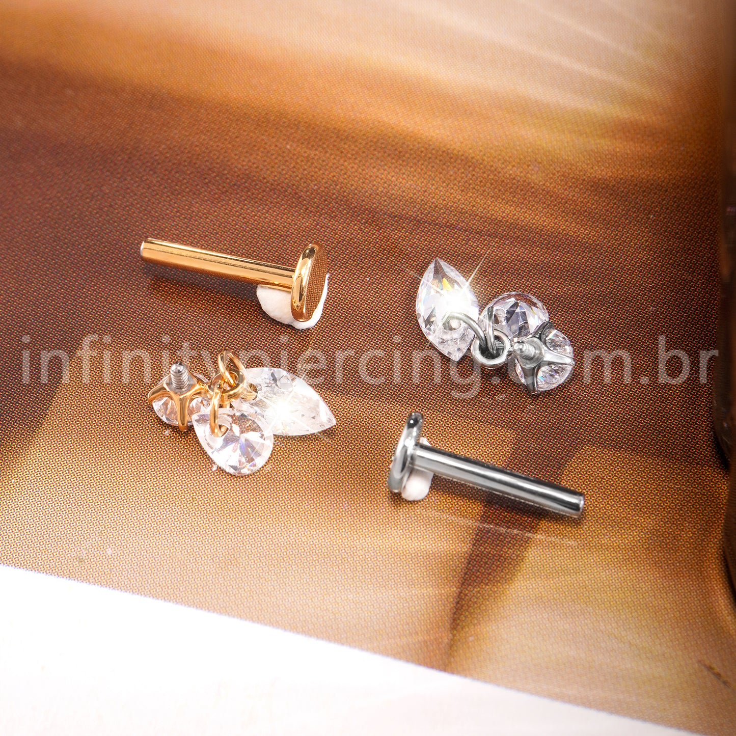 Piercing Labret Titânio Ponto De Luz Com Pingentes