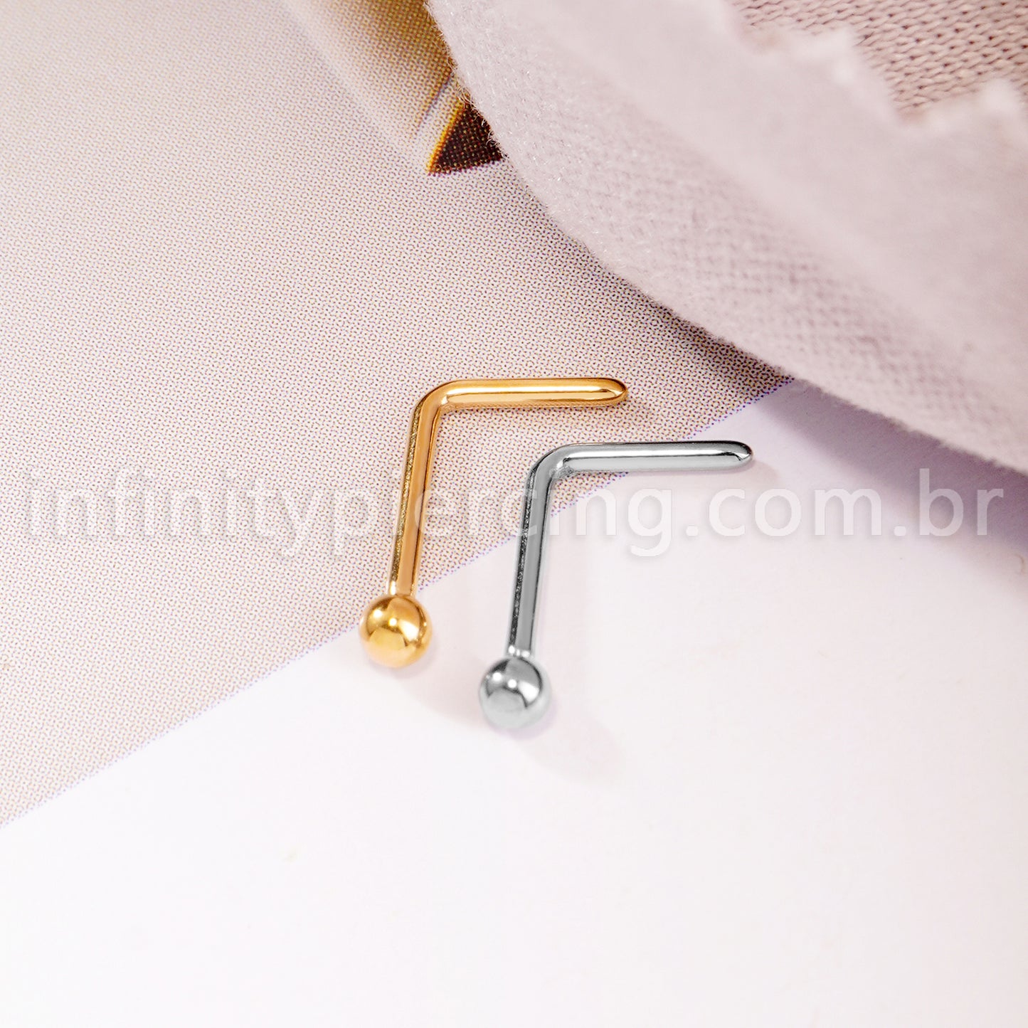 Piercing Nostril Formato L Titânio Bolinha