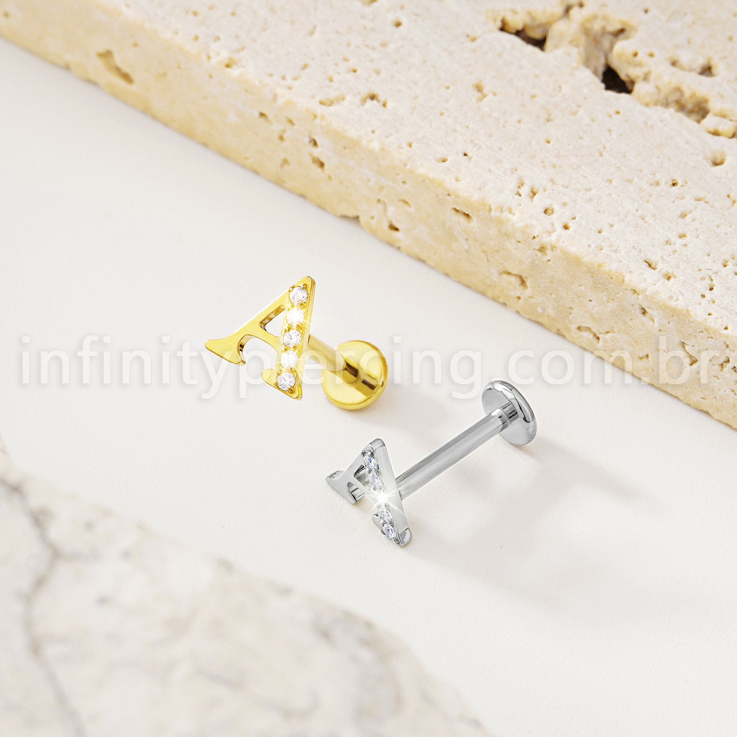 Piercing Labret Titânio Letras Com Zircônia Cravejada