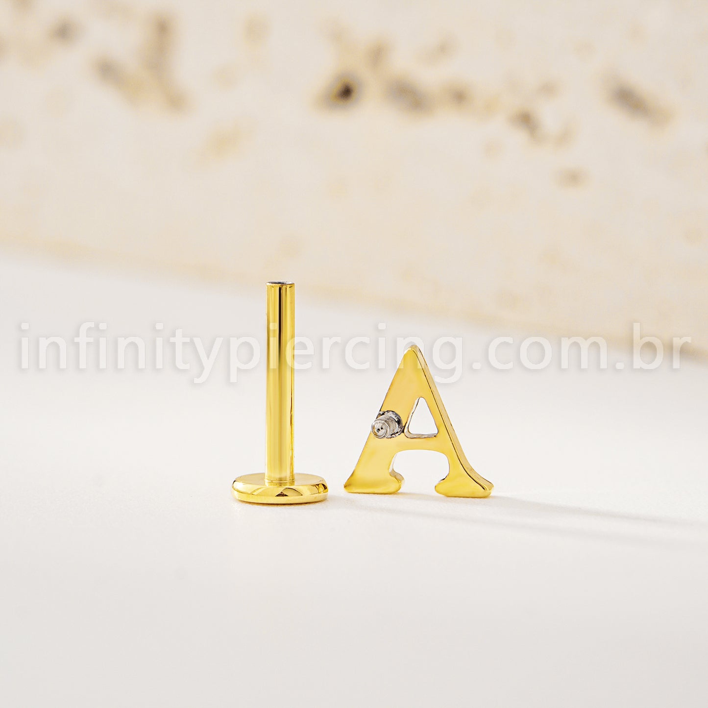 Piercing Labret Titânio Letras Com Zircônia Cravejada