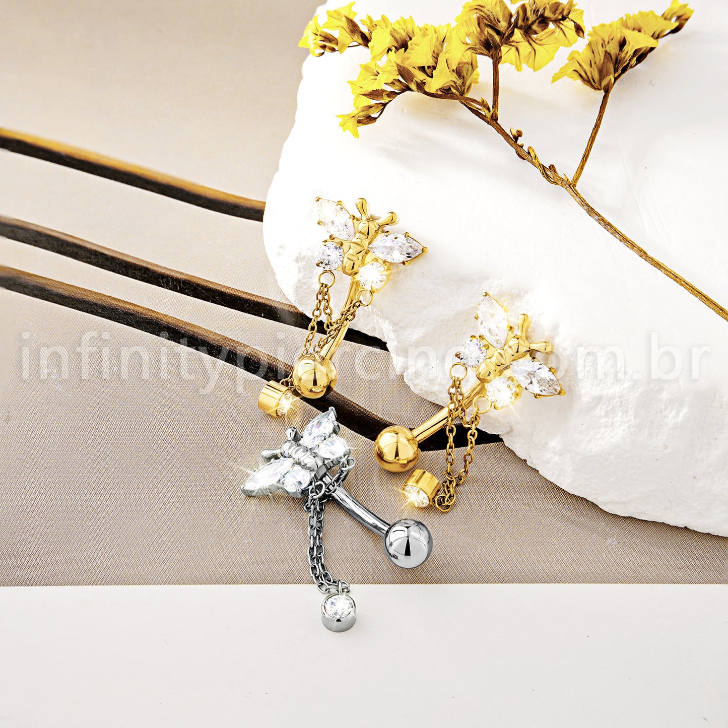 Piercing Banana Titânio Borboleta Zircônia Cravejada