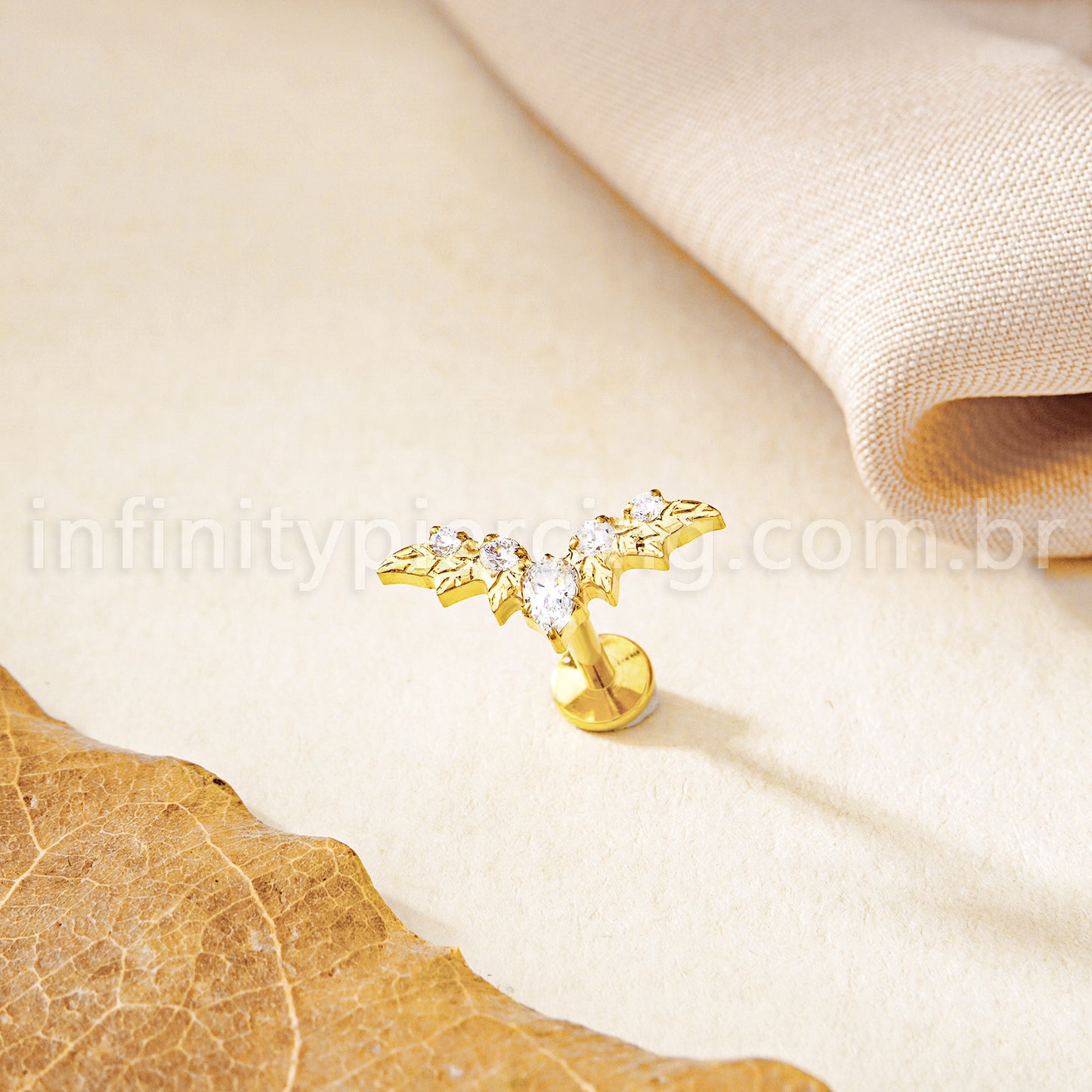Piercing Labret Titânio Cluster Folhas Zircônia Cravejada