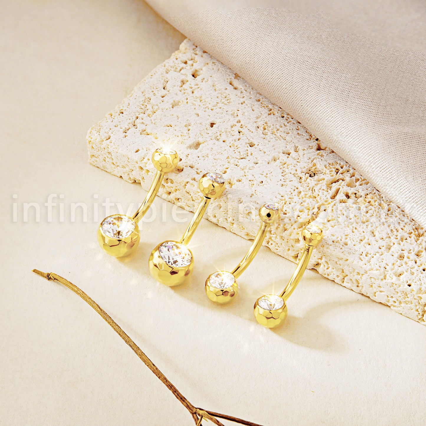 Piercing Banana Titânio Rosca Externa Lapidado 2 Pedras Zircônia