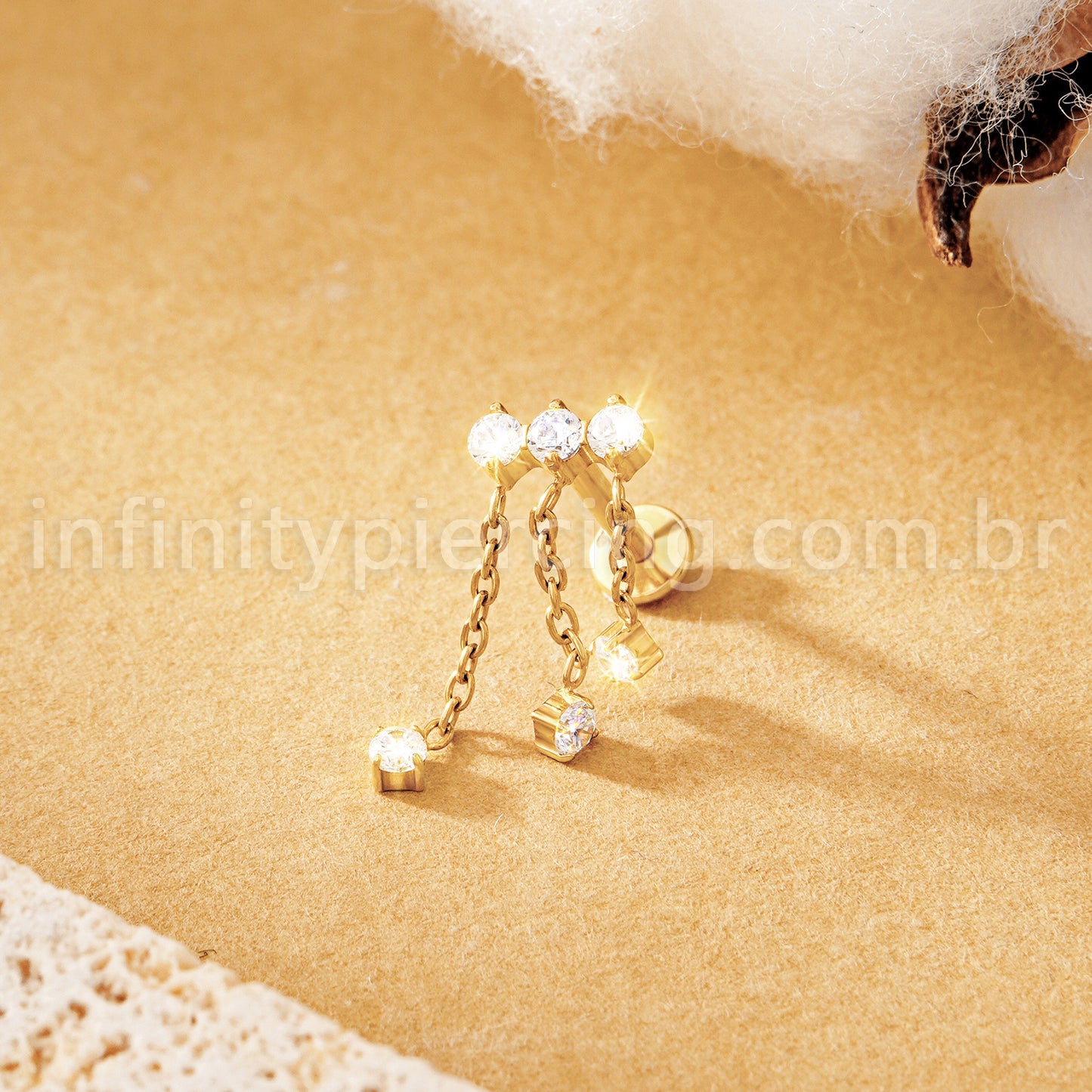 Piercing Labret Titânio Zircônia Cravejada Com Corrente