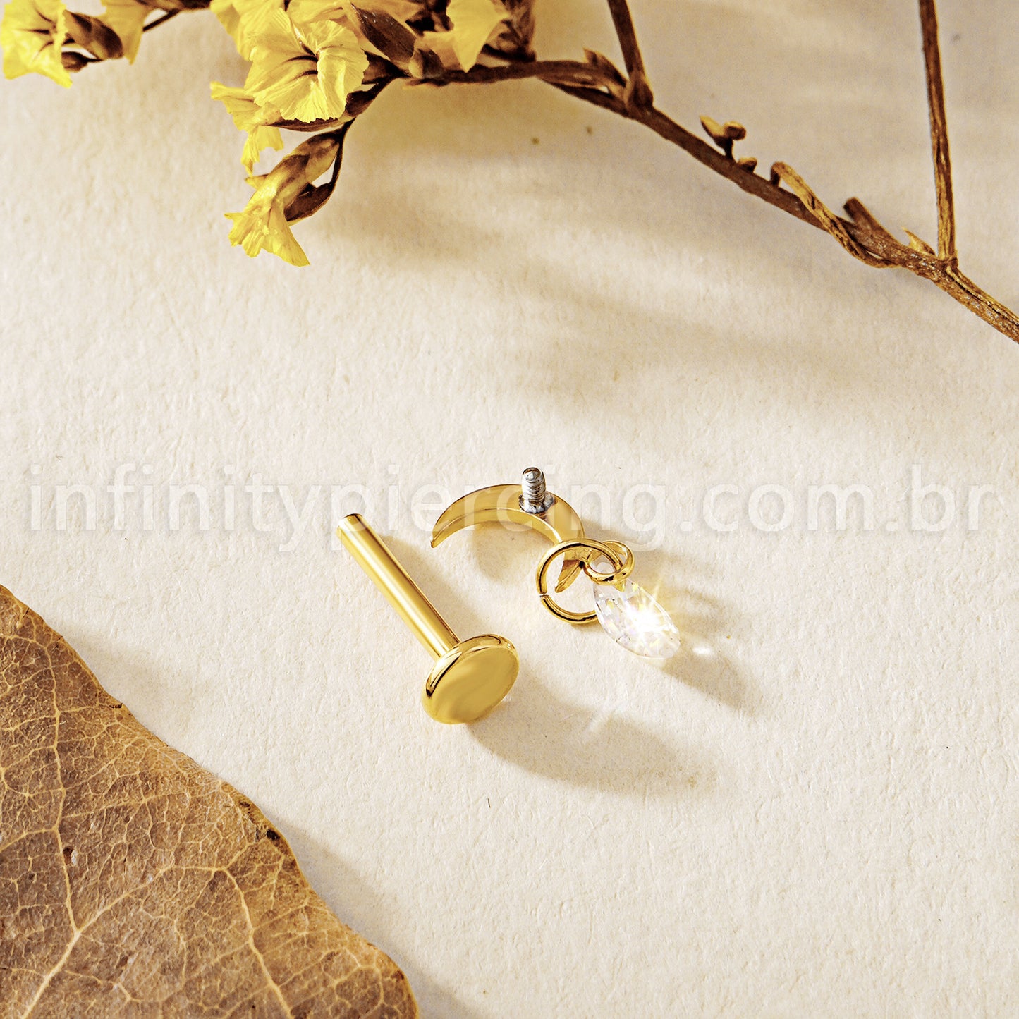 Piercing Labret Titânio Lua Pingente Gota