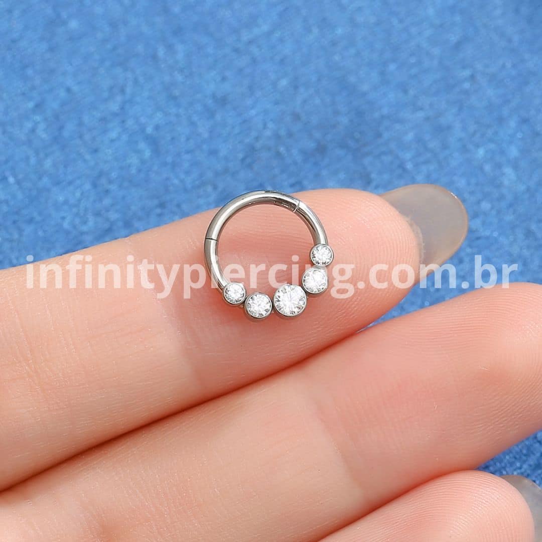 Piercing Argola Titânio Segmento Articulado 5 Pedras Zircônia Cravejada