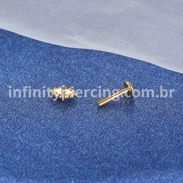 Piercing Labret Titânio Rosca Interna Oval