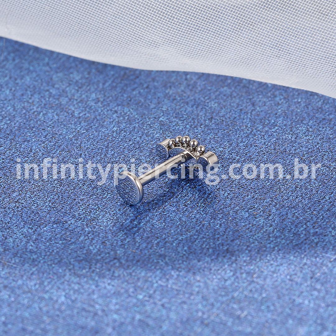 Piercing Labret Titânio Rosca Interna Detalhe Oval