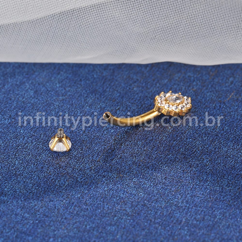 Piercing Banana Titânio Flor Oval Zircônia