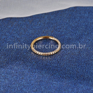 Piercing Argola Titânio Segmento Articulado Detalhada/Zircônia