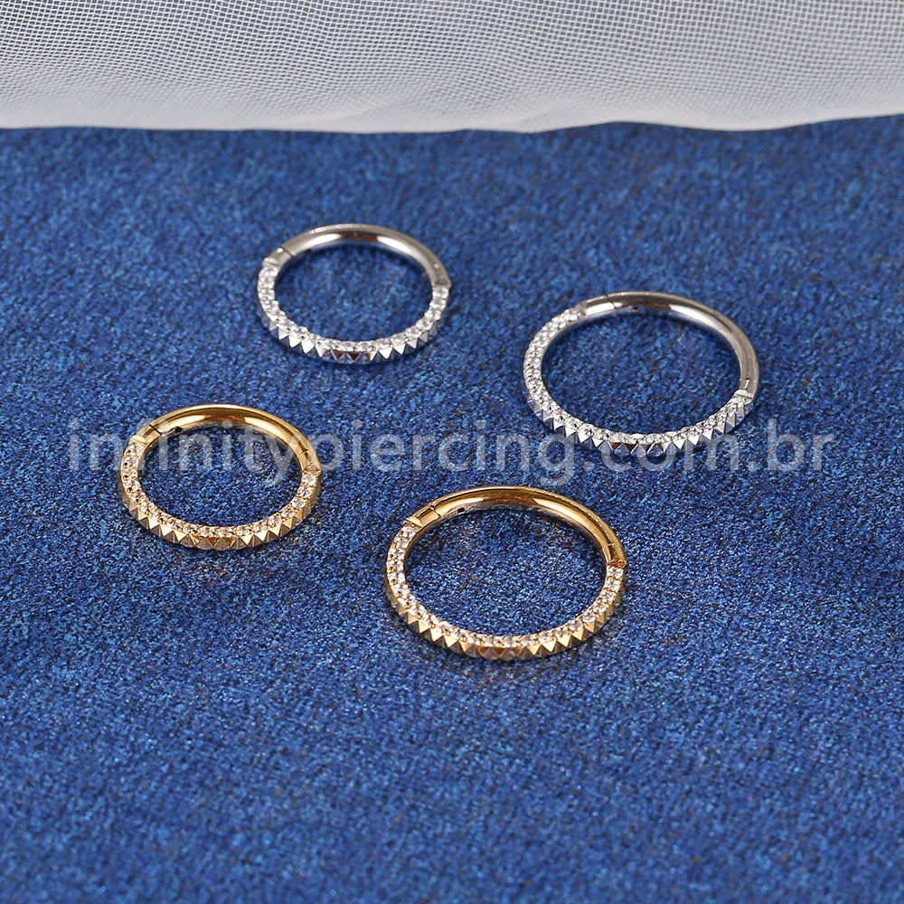 Piercing Argola Titânio Segmento Articulado Detalhada/Zircônia
