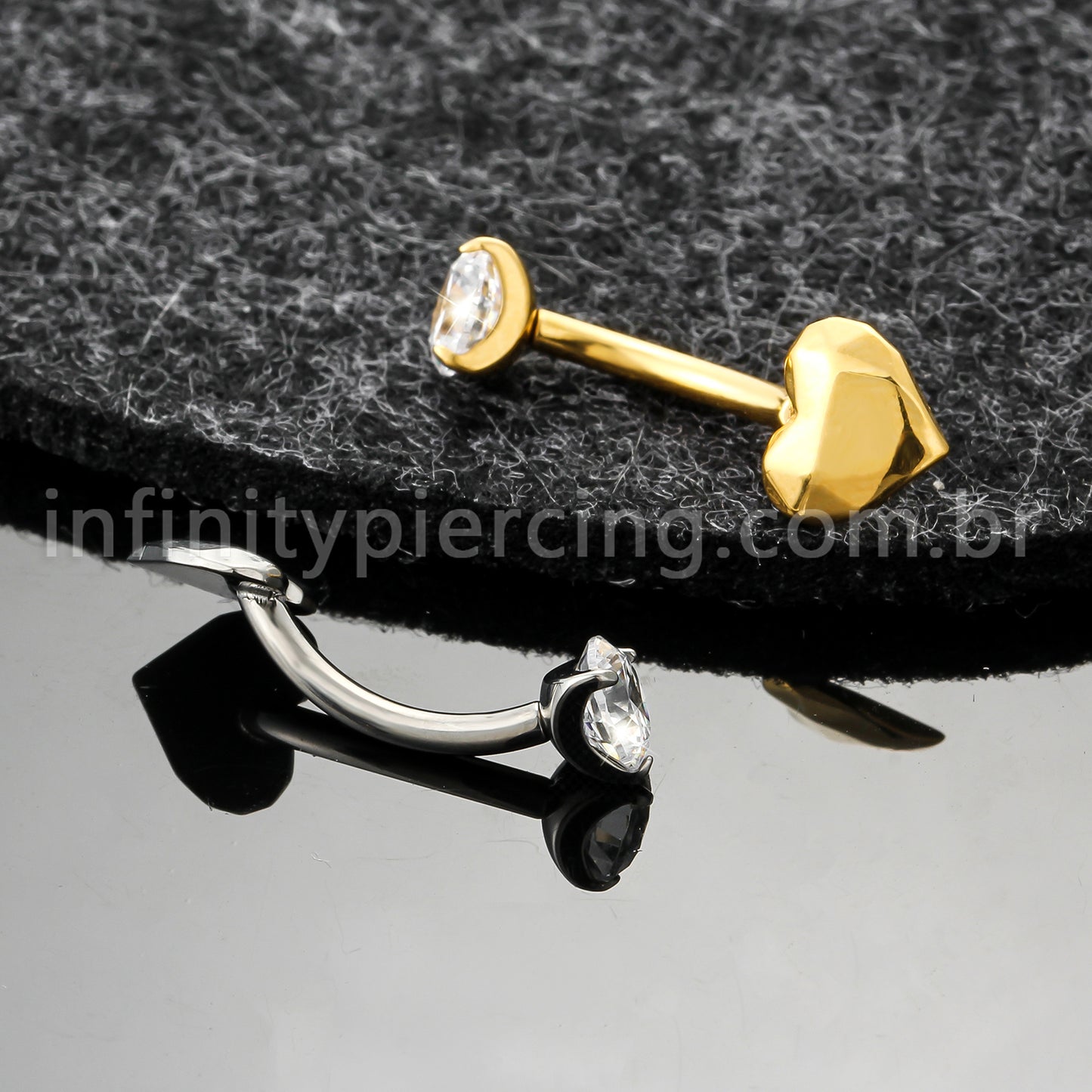 Piercing Banana Titânio Coração Lapidado