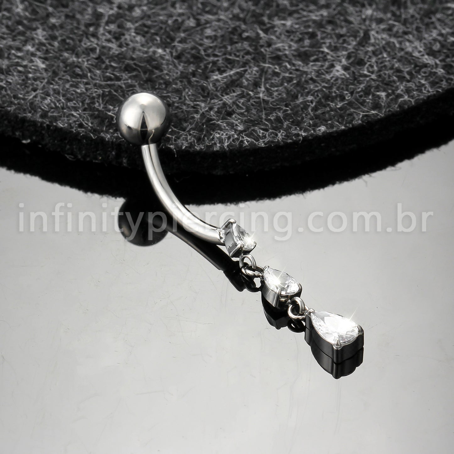 Piercing Banana Titânio 3 Pedras Redonda Zircônia
