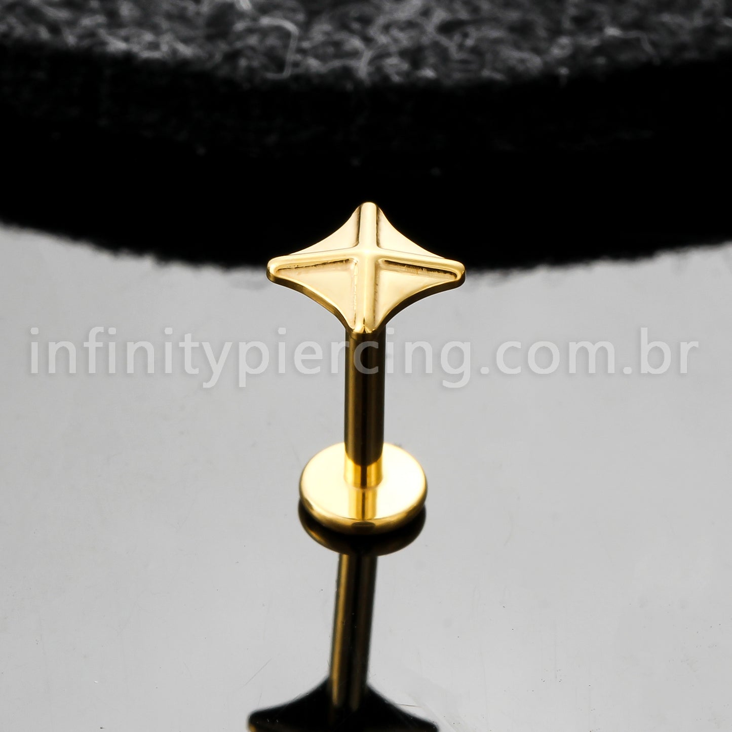 Piercing Labret Titânio Estrela Com 4 Pontas