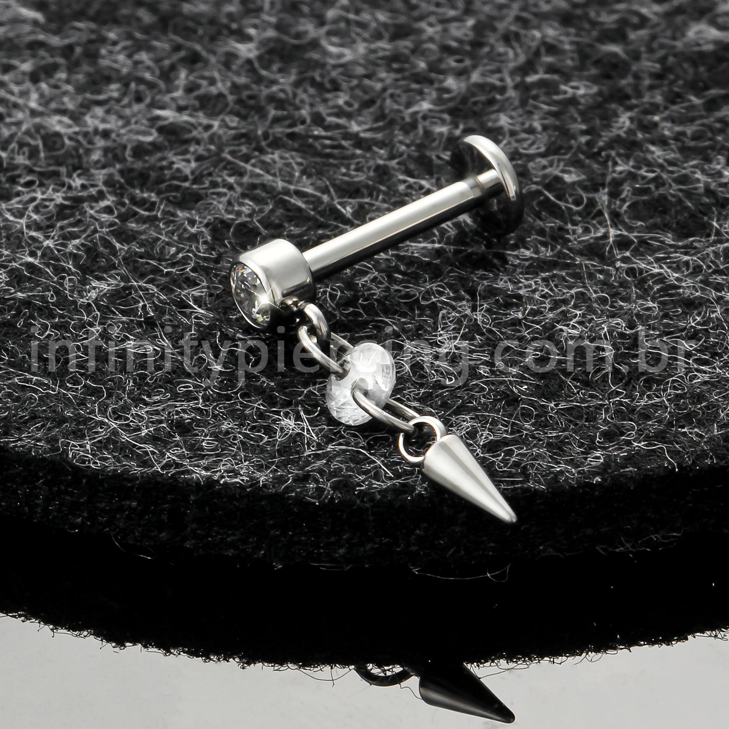 Piercing Labret Titânio Com Pingente Spike
