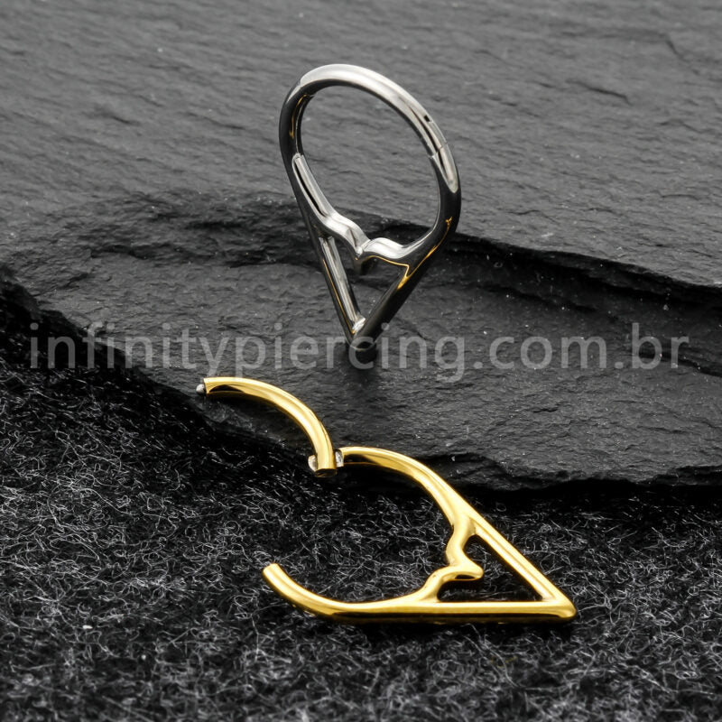 Piercing Argola Titânio Com Detalhe V