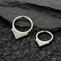 Piercing Argola Titânio Detalhado