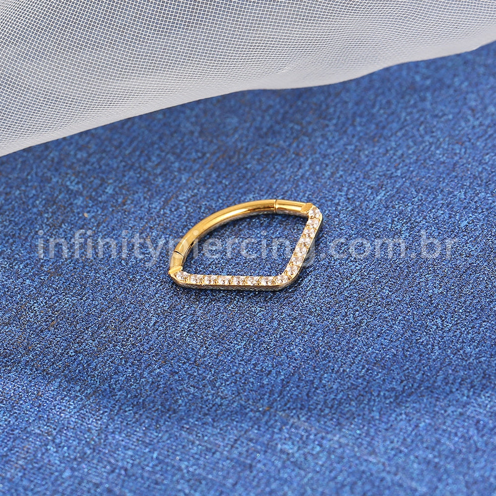 Piercing Argola Triangulo Titânio Segmento Articulado Zircônia