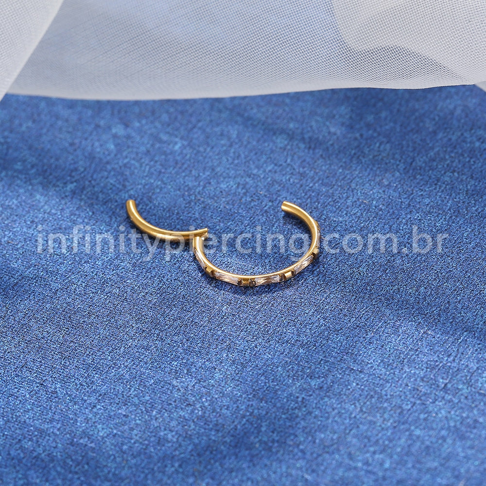 Piercing Argola Segmento Articulado Aço Cirúrgico Detalhes Pedra