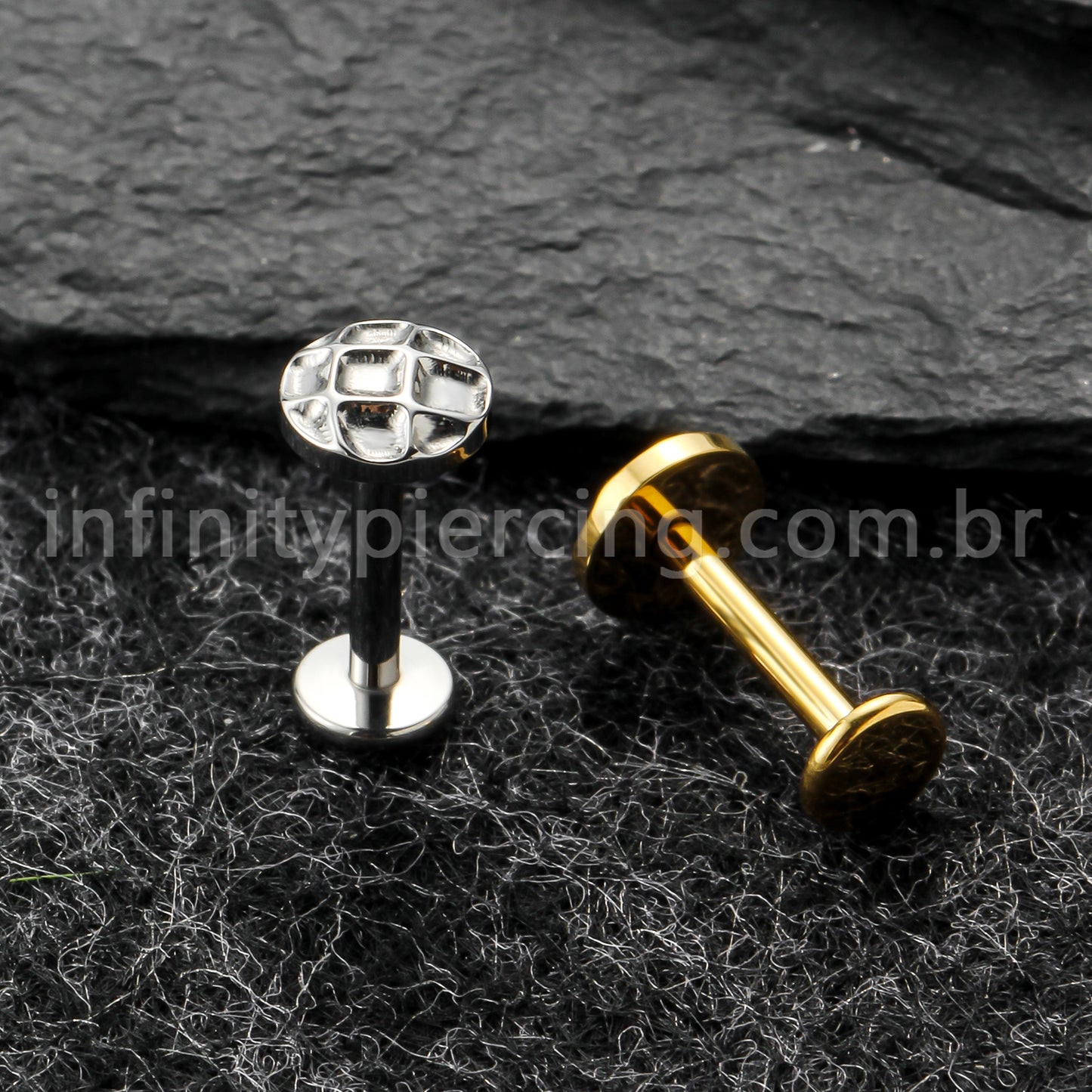 Piercing Labret Titânio Redondo Jogo Da Velha