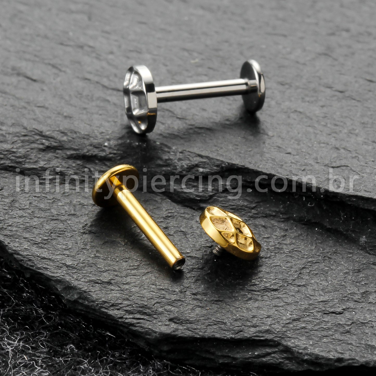 Piercing Labret Titânio Redondo Jogo Da Velha