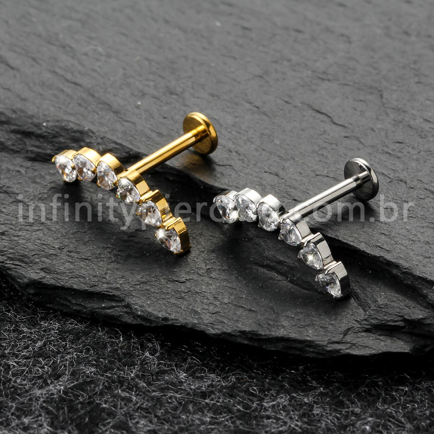Piercing Labret Titânio Cluster Corações Zircônia Cravejada