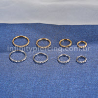 Piercing Argola Aço Cirúrgico Detalhada/Zircônia Cravejada