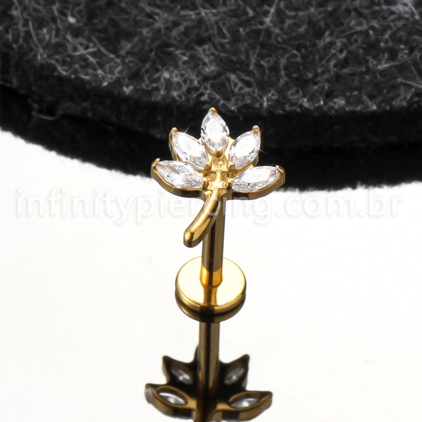 Piercing Labret Titânio Folha Zircônia Cravejada