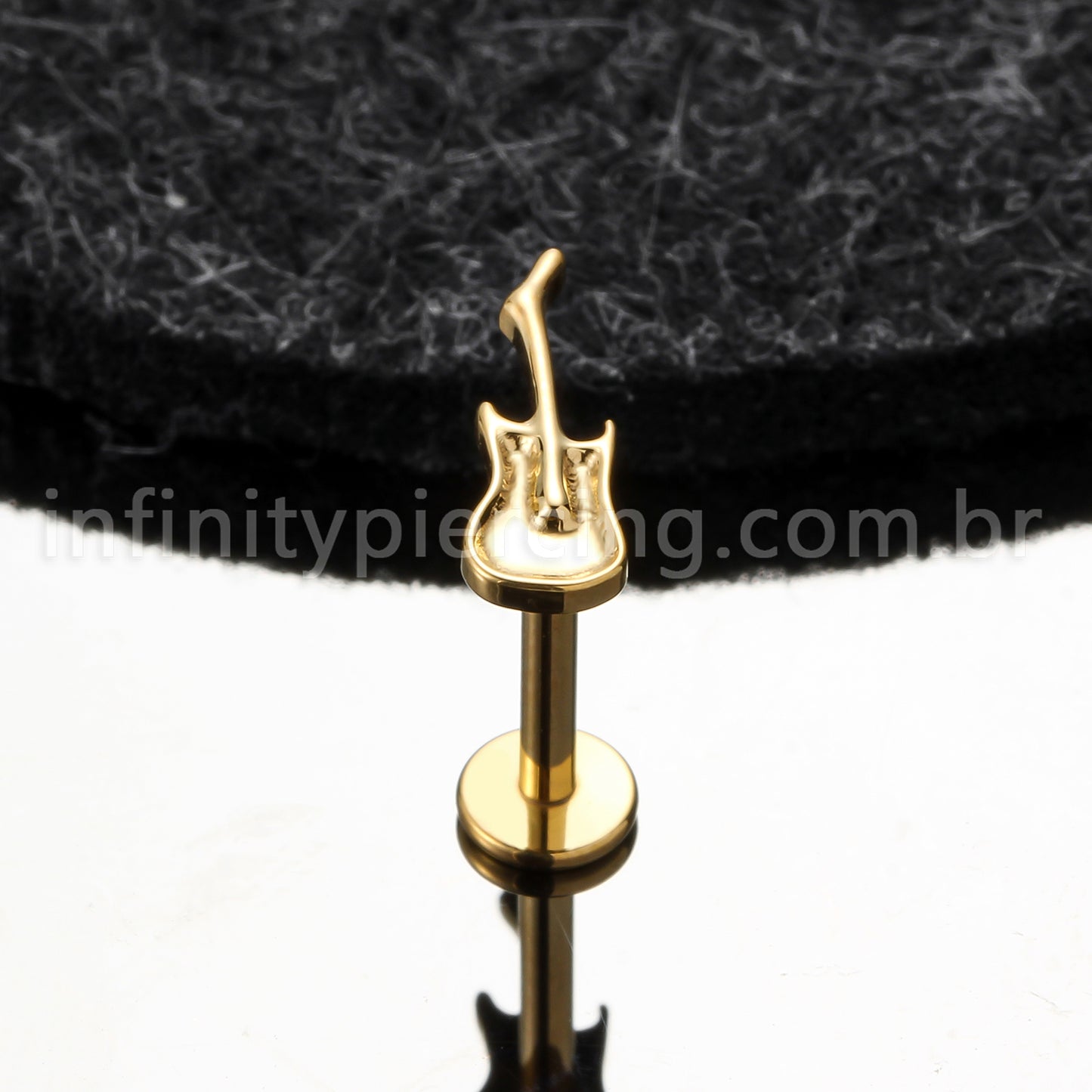 Piercing Labret Titânio Guitarra