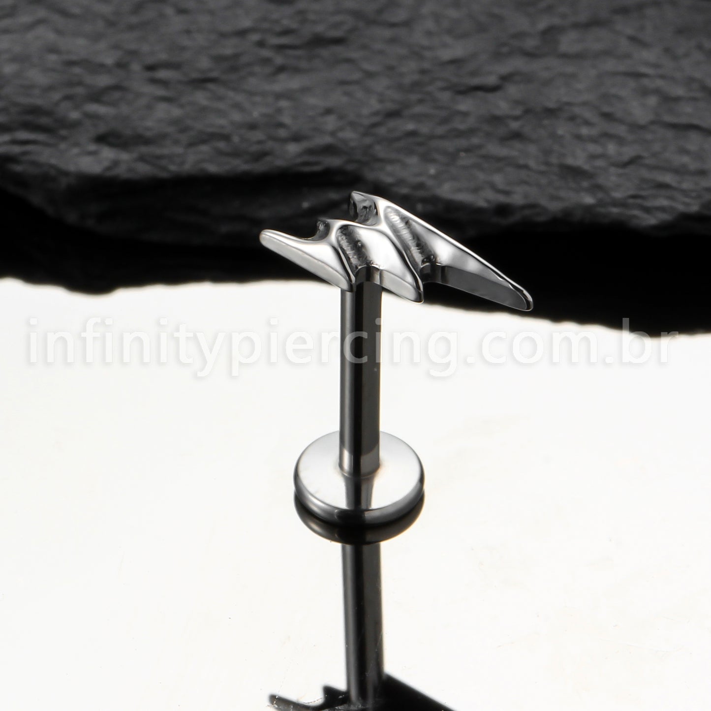 Piercing Labret Titânio Relâmpago