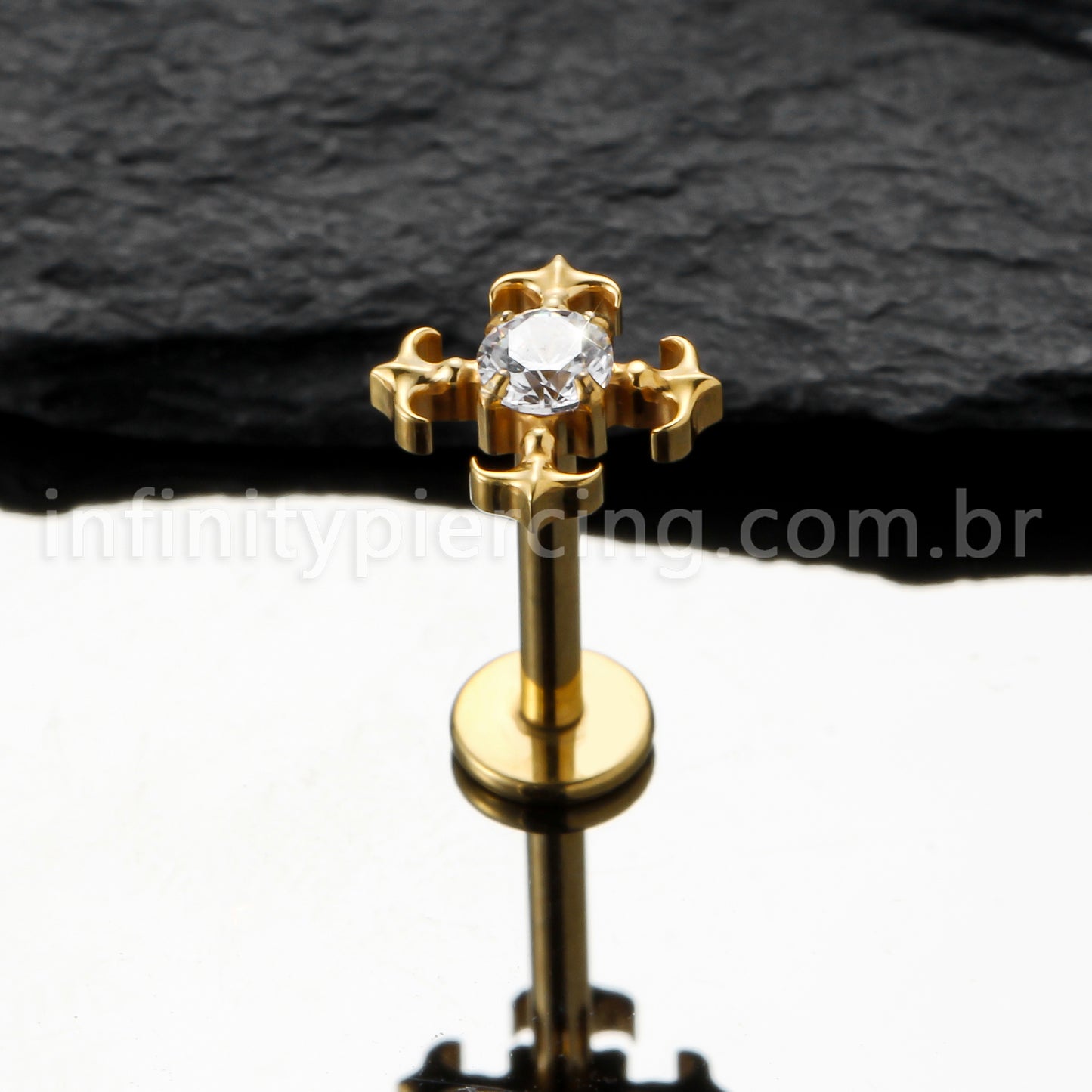 Piercing Labret Titânio Cruz De Malta