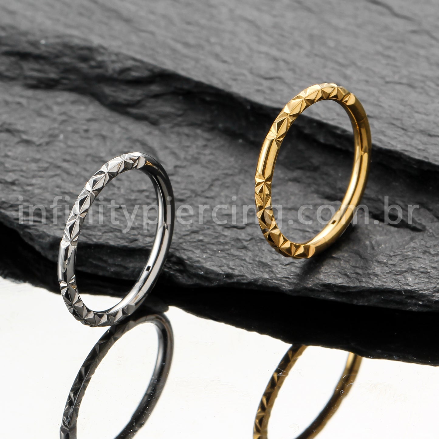 Piercing Argola Titânio Detalhada