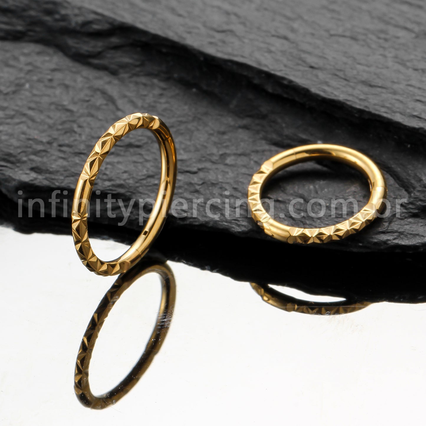 Piercing Argola Titânio Detalhada