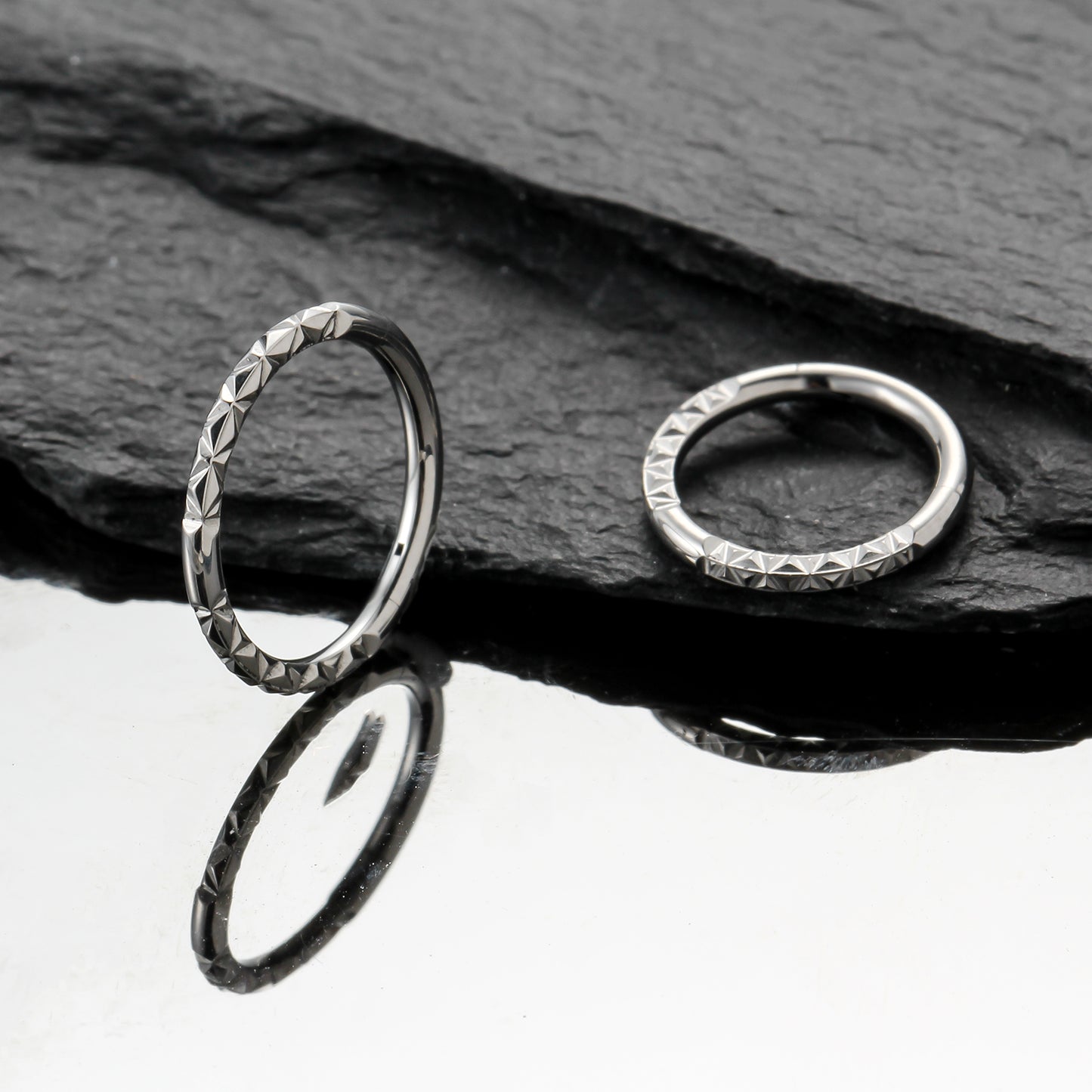 Piercing Argola Titânio Detalhada Zircônia Coração 1.2X8 10045