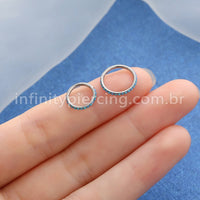 Piercing Argola Segmento Articulado Titânio Opala