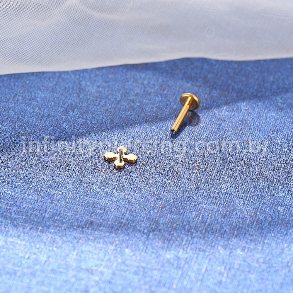 Piercing Labret Titânio Flor De Malta