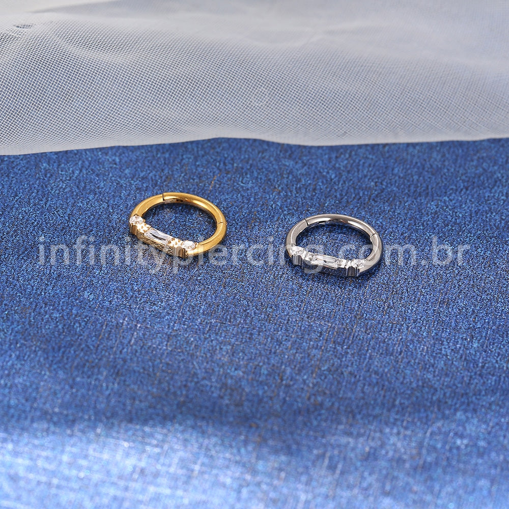 Piercing Argola Titânio Detalhes Zircônia Cravejada