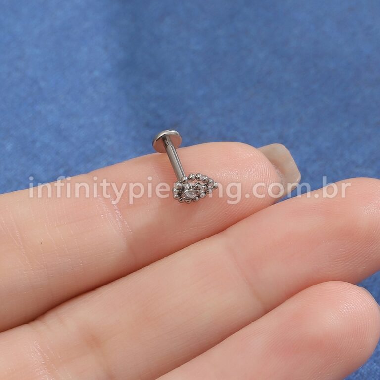 Piercing Labret Titânio Indiano Gota 1 Zircônia Detalhe